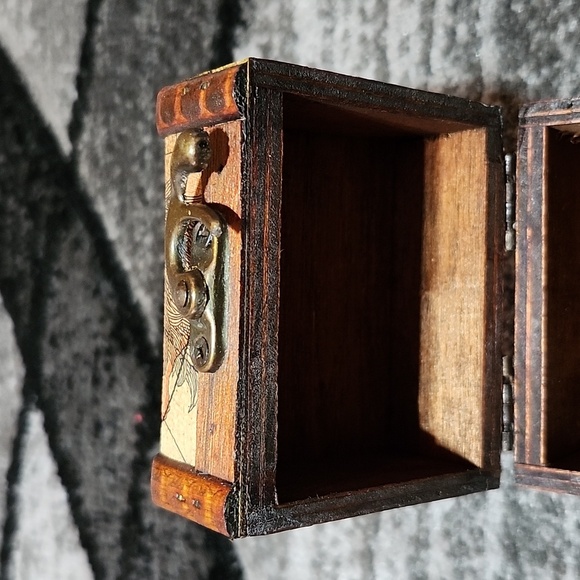 RETRO DISPLAY ORGANIZER STORAGE JEWELRY EAGLE SMALL WOODEN TREASURE BOX - Picture 9 of 12